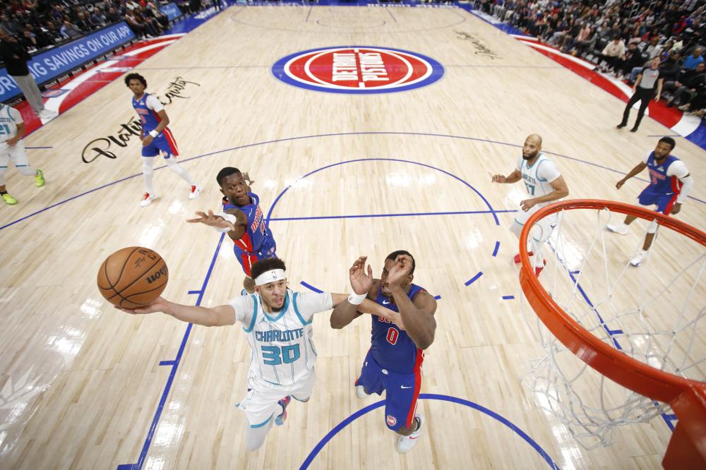 登贝莱经受 登贝莱经受