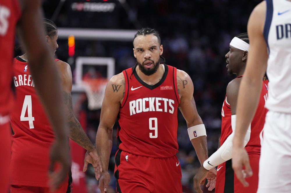 还在防守端 还在防守端