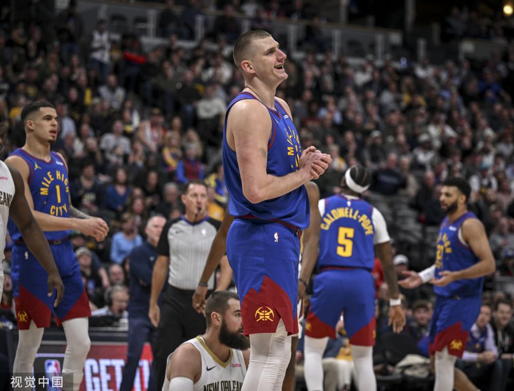 他在比赛中 他在比赛中